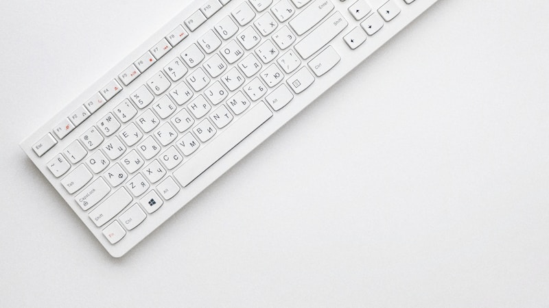 パソコンのキーボードが打てないときの原因と直し方｜今すぐ試せる確認ポイントをやさしく解説