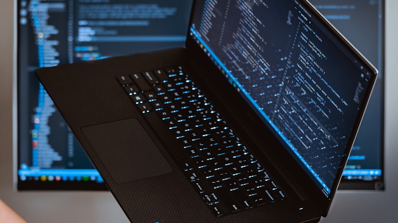パソコンが再起動を繰り返す原因と対処法|Windowsで今すぐ確認したいポイントをやさしく解説