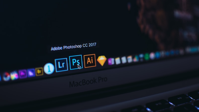 パソコンでスクリーンショットを撮る方法をやさしく解説|Windows・Macの保存先とできない時の対処法